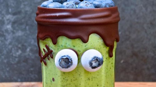 Fruchtig-frischer Frankenstein-Smoothie aus Avocados: Mit wichtigen Vitaminen und Mineralstoffen