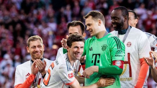 Wasserrutschen-Party! Müller lädt Bayern-Stars mit Familien ein