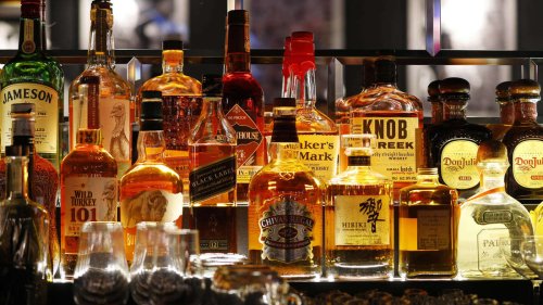 Vatertagsgeschenk 2022: Whiskey und Gin im Angebot