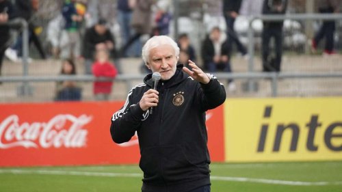 DFB-Sportdirektor Rudi Völler im Interview: „Gendern ist nicht mein Ding“