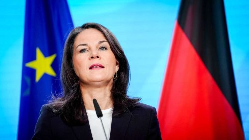 Baerbock preist überraschend Trumps Politik - und sieht Putin-Manöver bei Waffenstillstand im Ukraine-Konflikt