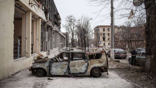 Ukraine greift offenbar Mariupol an - Berichte über mehrere Explosionen