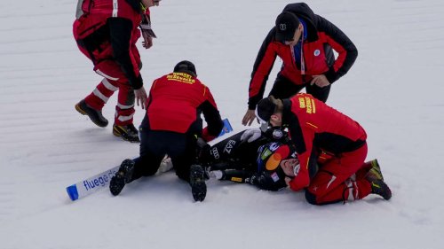 Schwer verletztes Skisprung-Ass mit niederschmetternder Diagnose aus dem Krankenbett