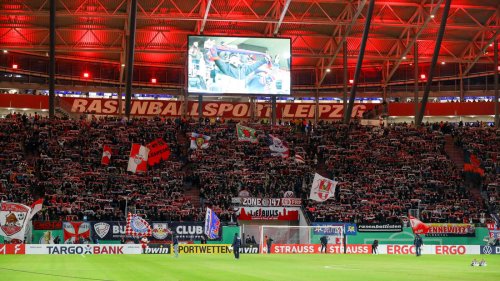 Trauer nach Pokal-Spiel in Leipzig: Fan stirbt einen Tag nach Wiederbelebung im Stadion