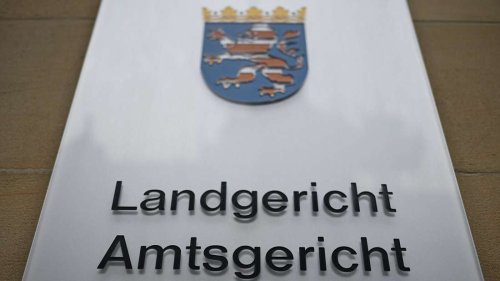 Prozessbeginn in Frankfurt: Vater soll Tochter zehnmal vergewaltigt haben
