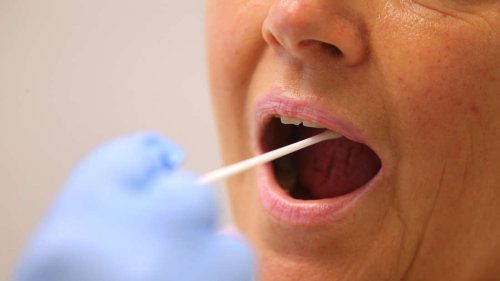 Corona-Test: Abstrich aus der Nase oder Rachen? Wann welche Methode zum Einsatz kommt
