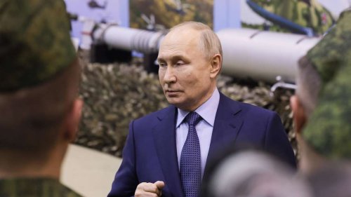 Atomwaffen-Sorge? Putin dementiert Angriffspläne gegen die Nato – droht aber mit F16-Abschuss