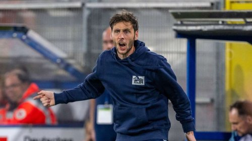 Schalke-Vorstand: Kreutzer auch gegen Hertha Interimstrainer