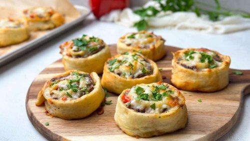 Das perfekte Finger Food beim Grillen – So leicht sind die bunten Hackschnecken