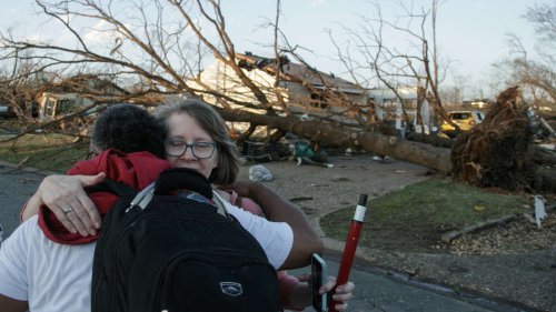 „Monster-Sturmsystem“ in den USA: Tornados töten mindestens 10 Menschen
