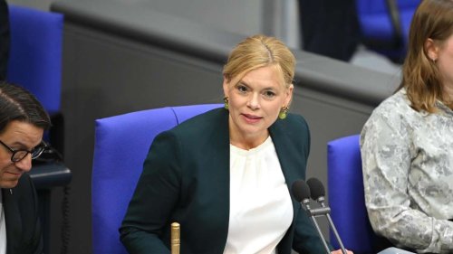Klöckner rudert bei Kirchen-Kritik zurück: „Habe ich nicht gesagt“