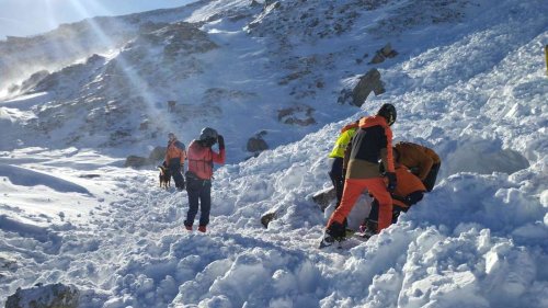 „In der Geschichte fast einzigartig“: Skifahrer überlebt sieben Stunden unter Lawine