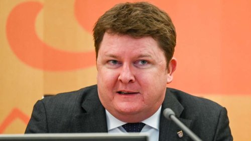 Parkausweis-Affäre: Ausschussvorsitzender legt Amt nieder