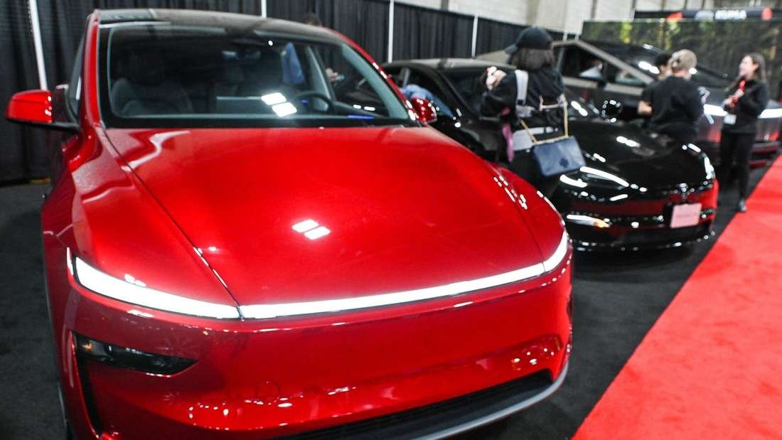 Tesla erhöht Preise massiv: Im Nachbarland droht „völliger Einbruch der Zahlen“