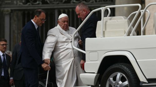 Papst Franziskus in Klinik eingeliefert: Mehr als nur eine „geplante Untersuchung“