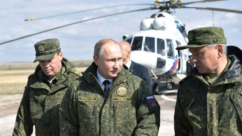 Putins Hubschrauber stürzt in Moskau ab