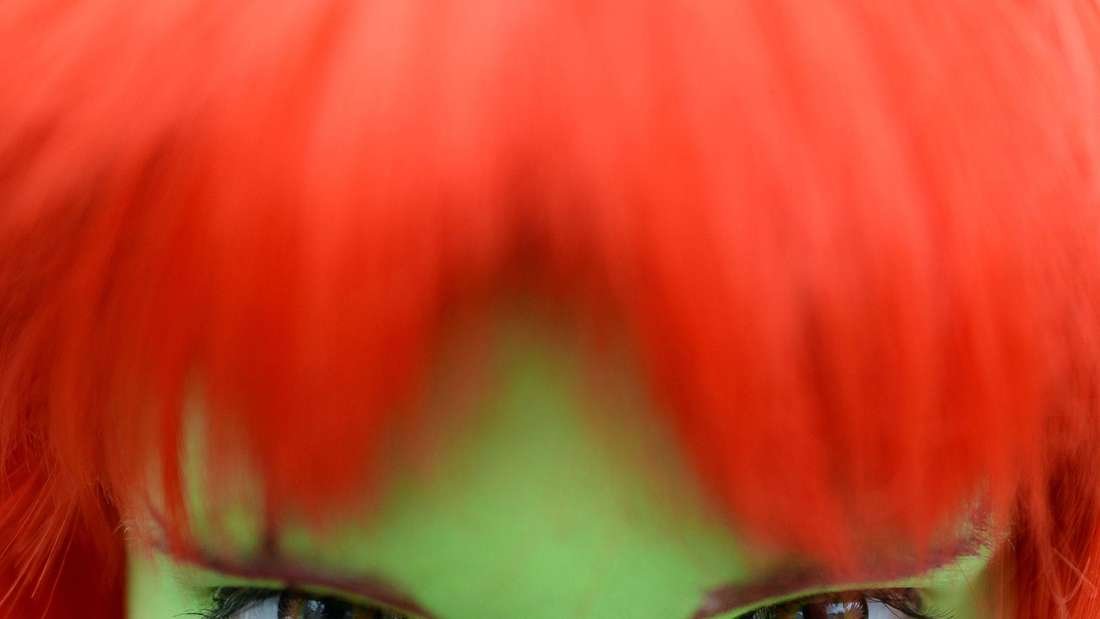 Karnevals-Hingucker: Schaden Party-Kontaktlinsen den Augen?