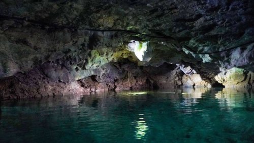 Das ist die einzige Höhle Deutschlands, die mit einem Boot befahren werden kann