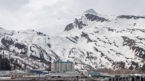 Leben in der „seltsamste Stadt in Alaska“ – ganzer Ort wohnt in einem Haus