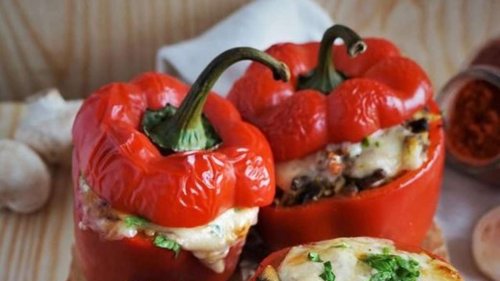 Gefüllte Paprika vom Grill: So machen Sie den Klassiker mal anders
