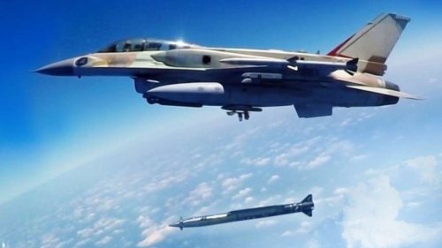 Mit modernsten Waffen: Israels Kampfjets überwinden russisches Luftverteidigungssystem im Iran