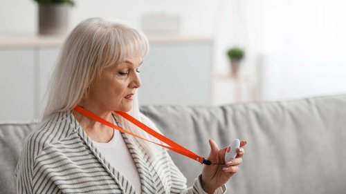 7 nützliche Senioren-Alltagshelfer, die das Leben erleichtern