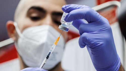 Corona: Spanien verabreicht vierte Impfdosis - Mehr Covid-19 im Herbst