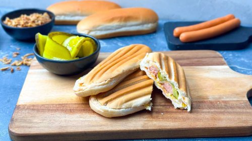 Smash Dog Rezept – knusprig, käsig und ein unter 10 Minuten fertig