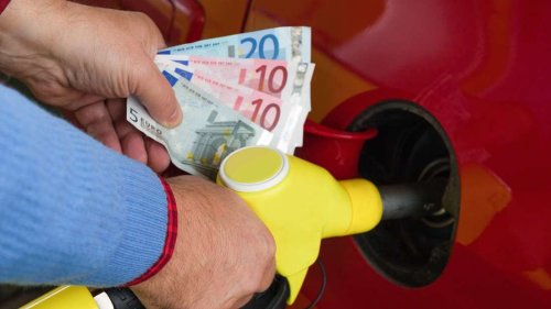 Spritpreise in Deutschland: Autofahrer müssen an den Zapfsäulen tiefer in die Tasche greifen