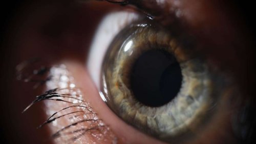 Corona infiziert die Augen und führt zu Sehstörungen