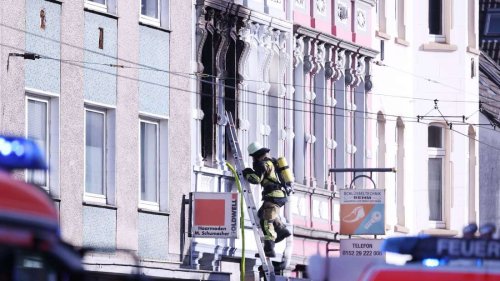 Brandstiftung in Solingen mit vier Toten - Fahndung läuft