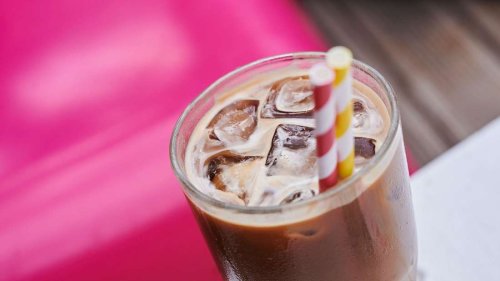 Restaurant, Biergarten, Café: Zählen Eiswürfel zum Getränk?