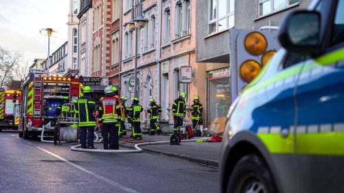 Main-Kinzig-Kreis: Brand in einem Mehrfamilienhaus in Hanau