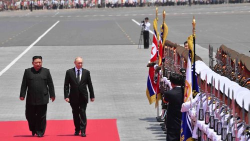 „Unzerbrechliche Beziehungen“: Putin und Kim planen neue Nachschubroute für Nordkorea-Waffen nach Russland