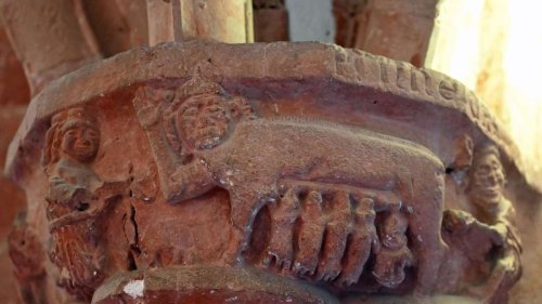 Klein begrüßt Verhüllung antijüdischen Reliefs