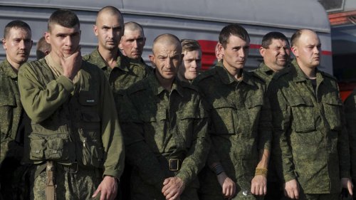 Putins Armee kocht nach Teilmobilmachung: Offenbar Massenschlägerei in russischer Militärbasis
