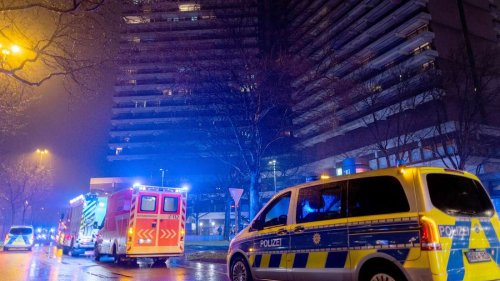Feuer im Uni-Center Köln: Brand in einem der größten Wohnhäuser Europas