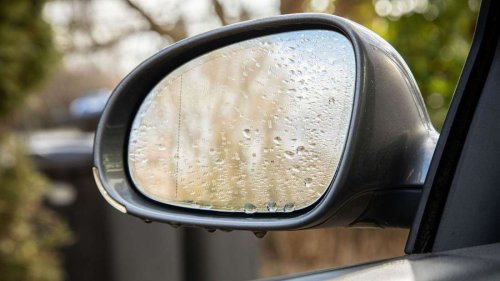 Autospiegel wasserabweisend machen mit Zahnpasta - geht das?