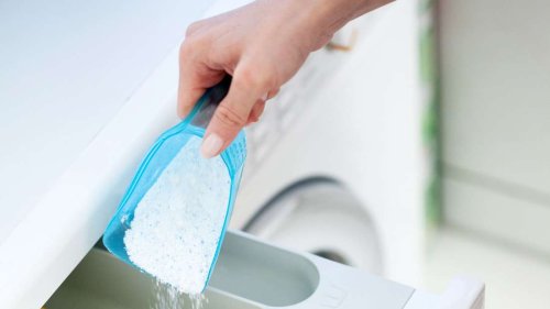 Colorwaschmittel im Test: Pulver wäscht besser als Flüssigwaschmittel