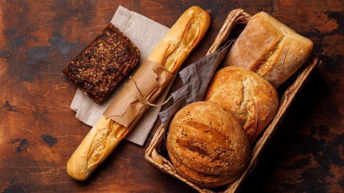Darum solltet ihr alte Brötchen nie wegschmeißen, sondern abwaschen und dann essen