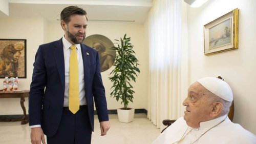 Hat JD Vance etwas mit dem Tod des Papstes zu tun? Experte entkräftet Theorie