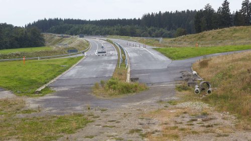 Plötzlich zu Ende: Sechs Autobahnen, die ins Nirgendwo führen
