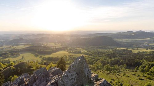 Wunderbare Ausflugsziele: Hessens höchsten Berg entdecken