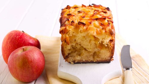 Ein Apfelbrot ohne Zucker ist der fruchtige Fitmacher fürs Frühstück oder die große Pause