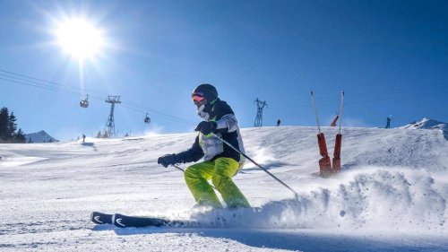 Lust auf Skiurlaub, aber kaum Geld übrig? Tipps für einen Wintersportausflug mit kleinem Budget
