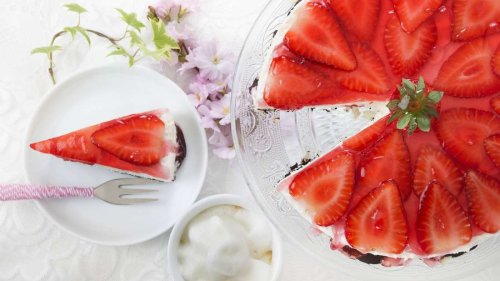 Ohne Backen: Schnelles Rezept für sommerlichen Erdbeerkuchen – direkt aus dem Kühlschrank