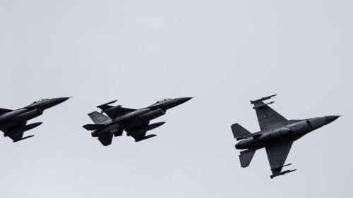 Ukrainische Luftwaffe mit F-16 bei russischem Angriff erfolgreich