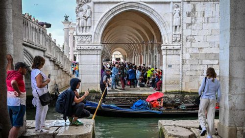Tragischer Bootsunfall in Venedig: Jugendliche stirbt bei Kostümparty