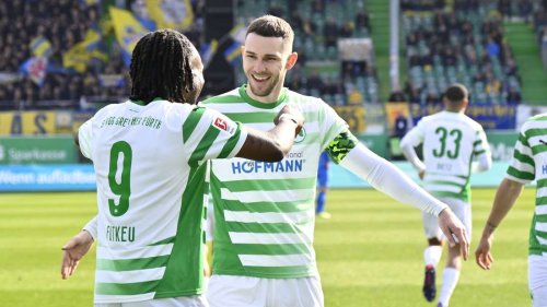 Preisschild enthüllt: Ex-Eintracht-Stürmer drängt zurück in die Bundesliga
