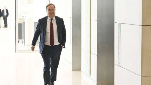 Laschet bringt sich schon mal in Stellung – Gerüchte um Ministerposten in Merz-Regierung
